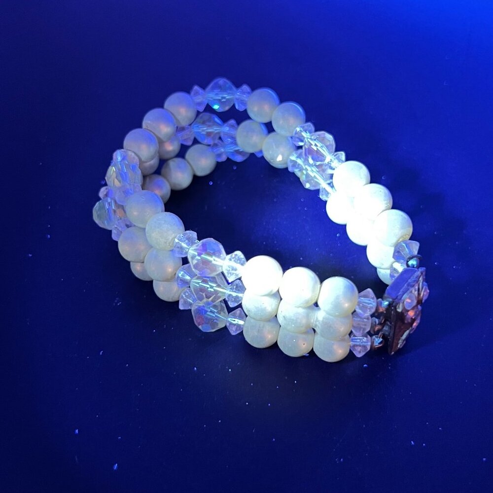 Vintage Faux Pearl Green Crystal Bracelet Rhinestone Box Clasp MCM 1940s-1950s - Picture 12 of 12